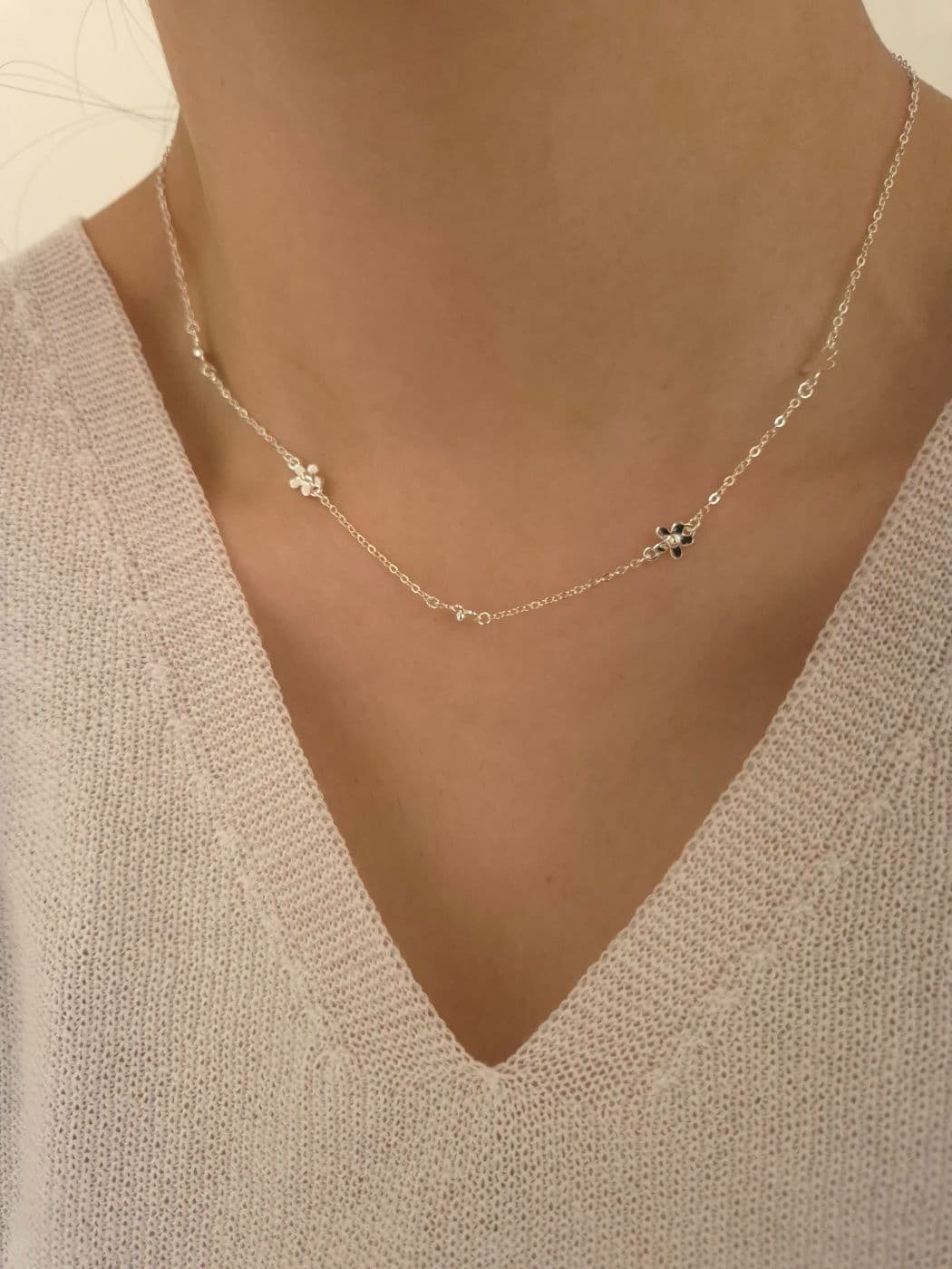 Silver 925 Flower Pattern Necklace N231273816 - 이미지 1