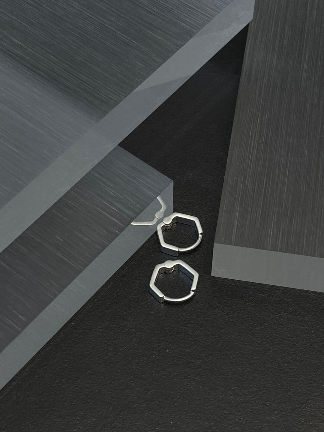 Silver 925 One-Touch Edge Point Earrings E260472011 - 이미지 5