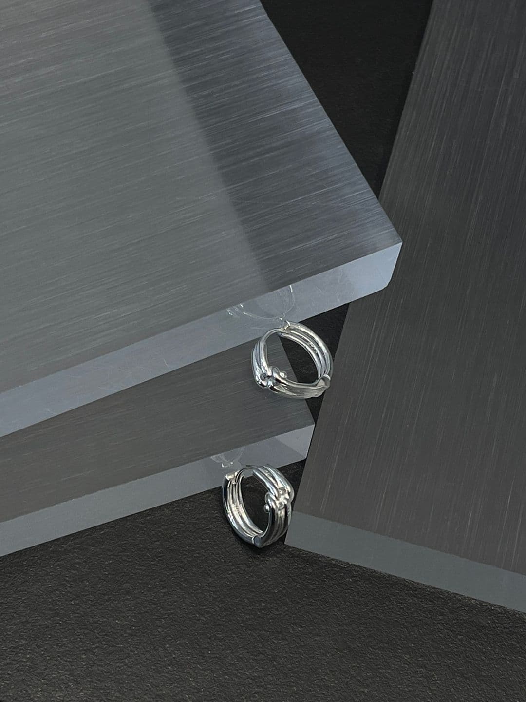 Silver 925 Striped 13mm One-Touch Earrings E260477284 - 이미지 4