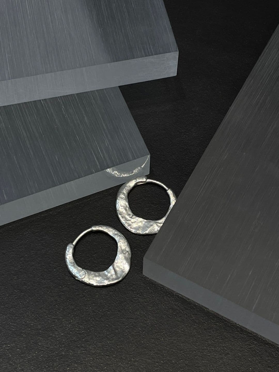 Silver 925 Rough One-Touch Matte Earrings E260532415 - 이미지 6