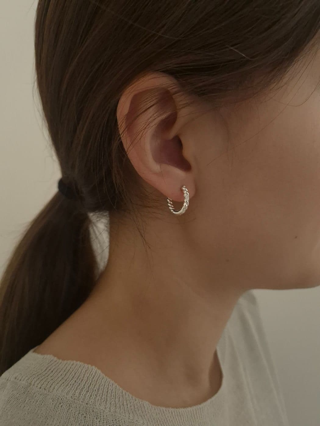 Silver 925 Cubic Twist One-Touch Earrings E260567582 - 이미지 4