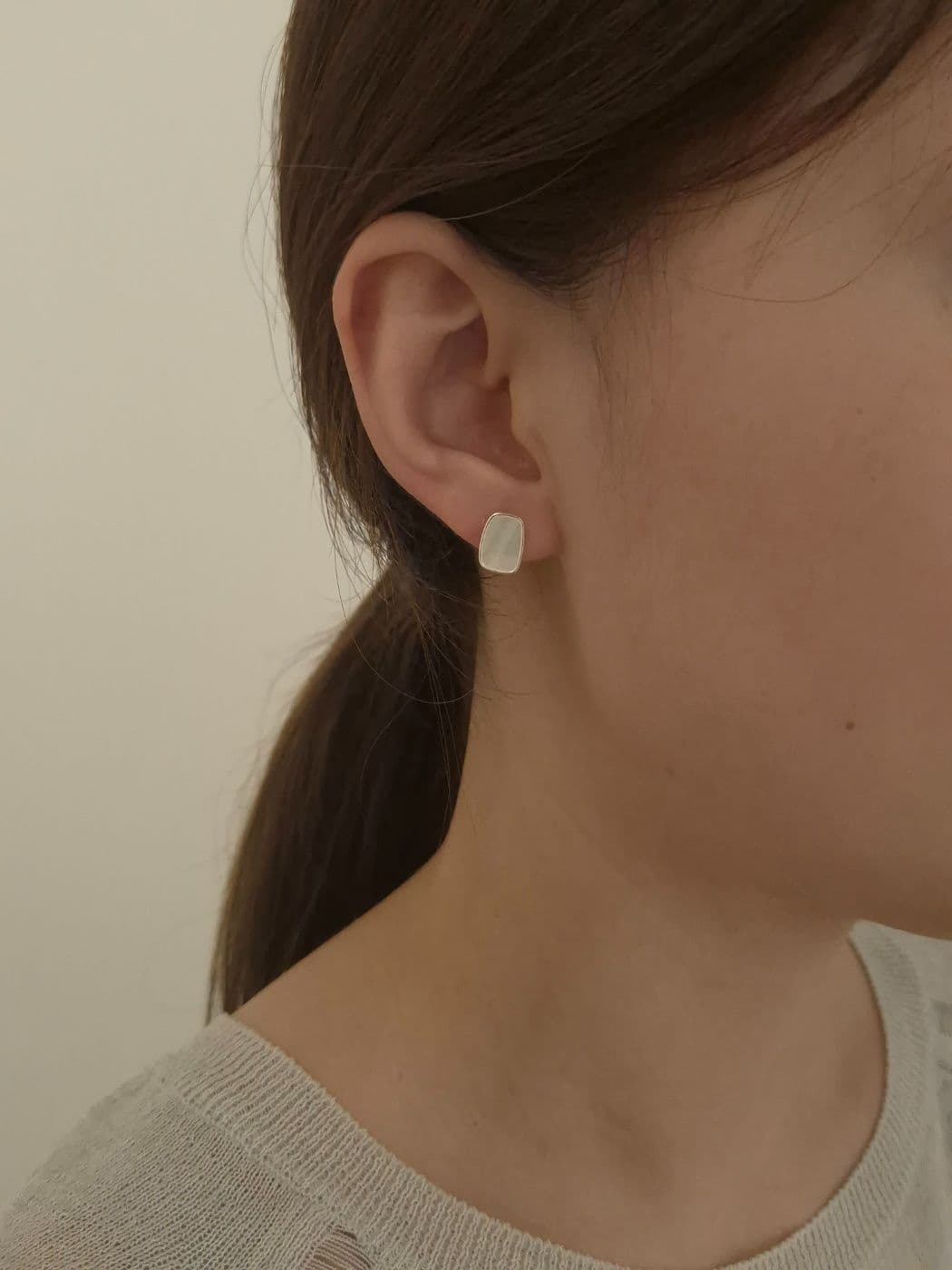 Silver 925 Mother-of-Pearl Flat Post Earrings E220318736 - 이미지 1