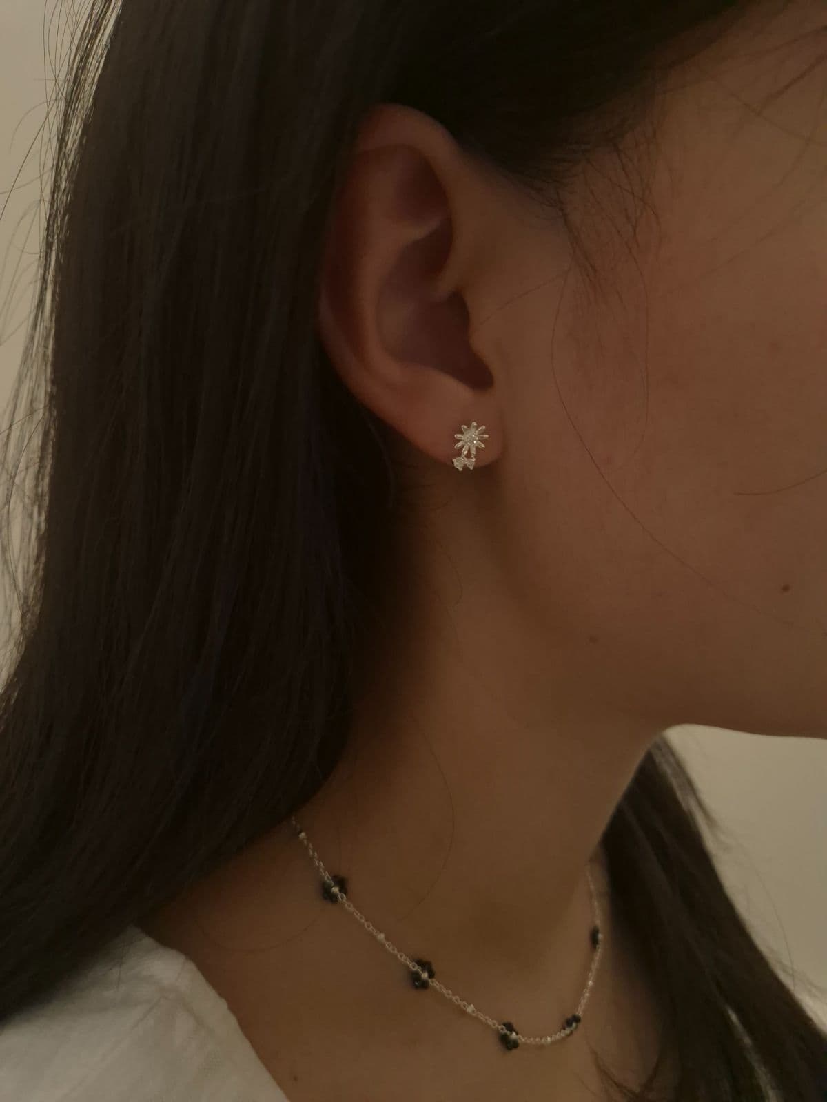 Silver 925 Flower Cubic Post Earrings E260509338 - 이미지 2