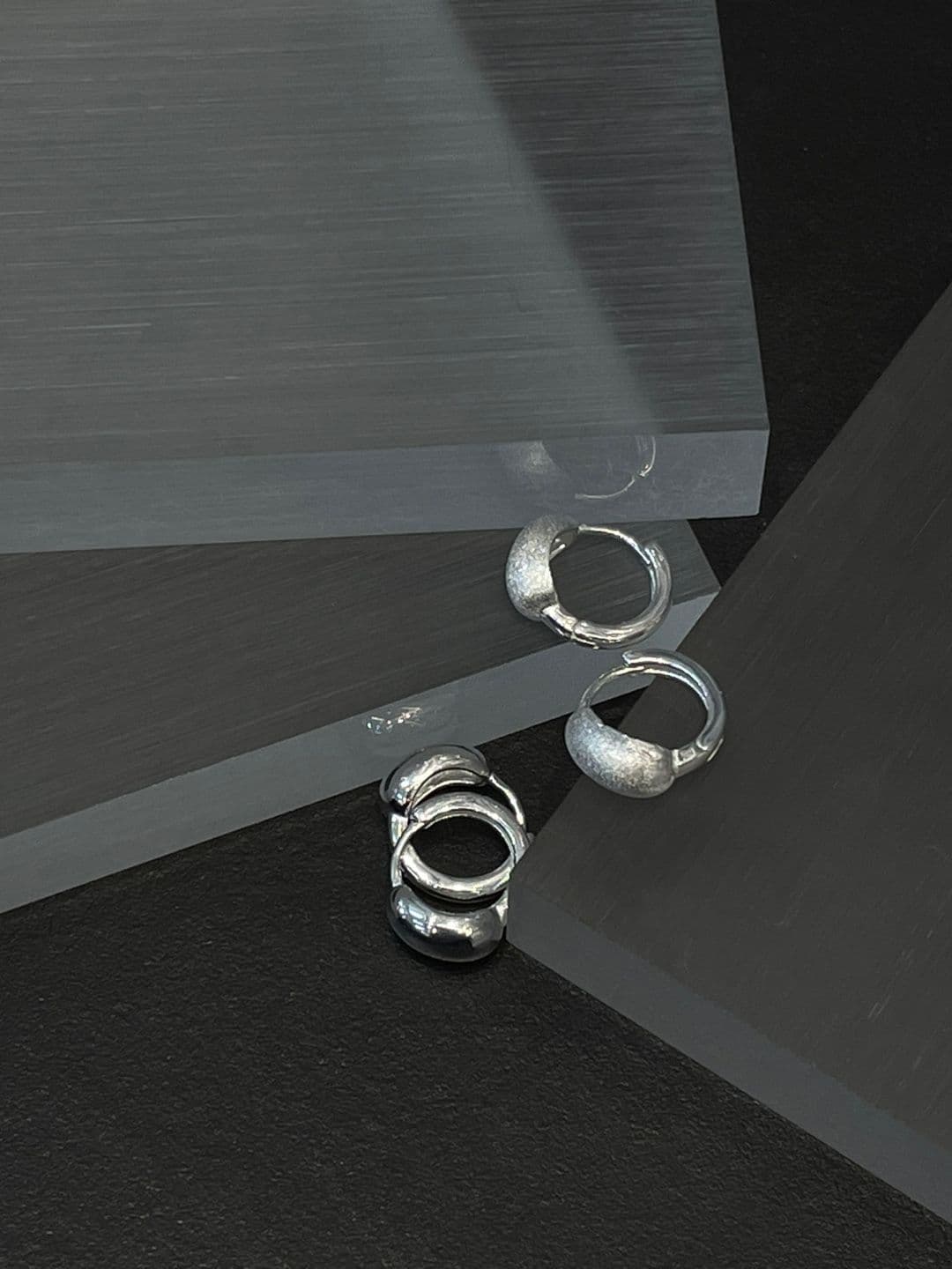 Silver 925 One-Touch Glossy-Matte Round Earrings E240566098 - 이미지 7