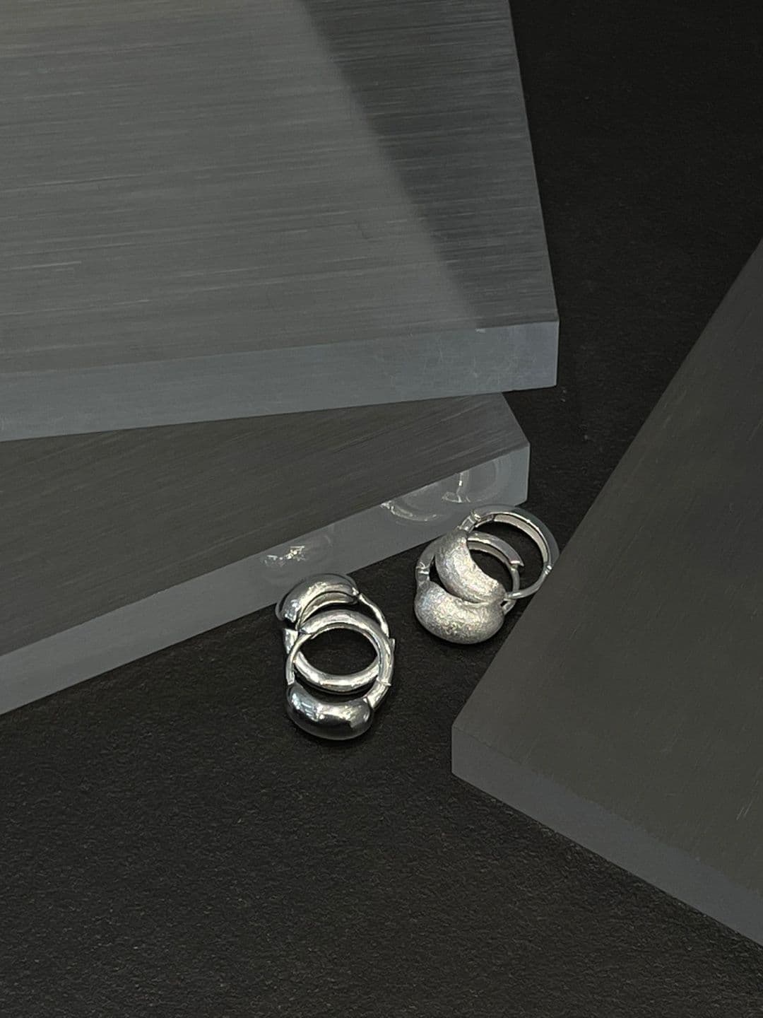 Silver 925 One-Touch Glossy-Matte Round Earrings E240566098 - 이미지 10