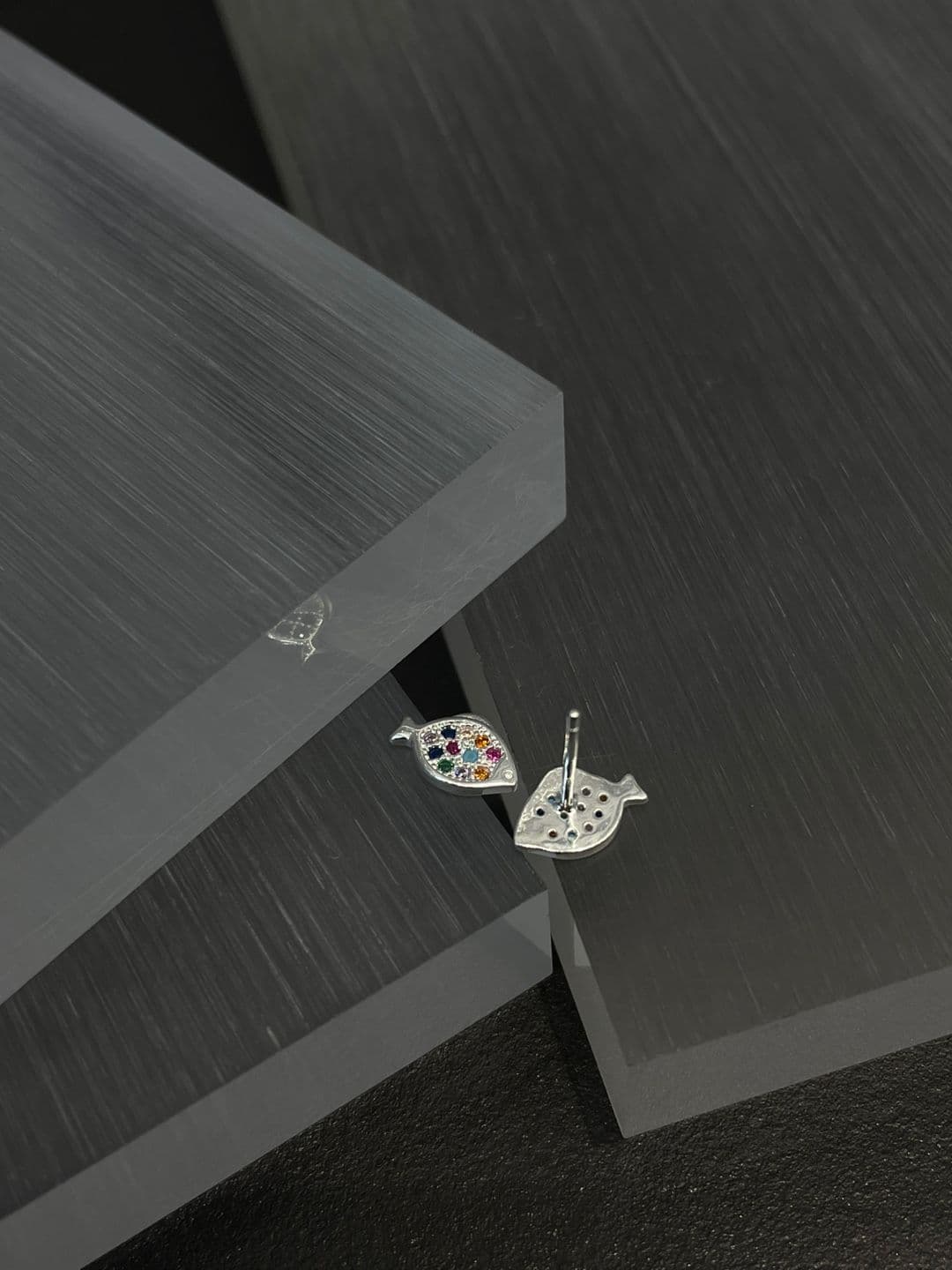 Silver 925 Colorful Fish Post Earrings E260643129 - 이미지 5