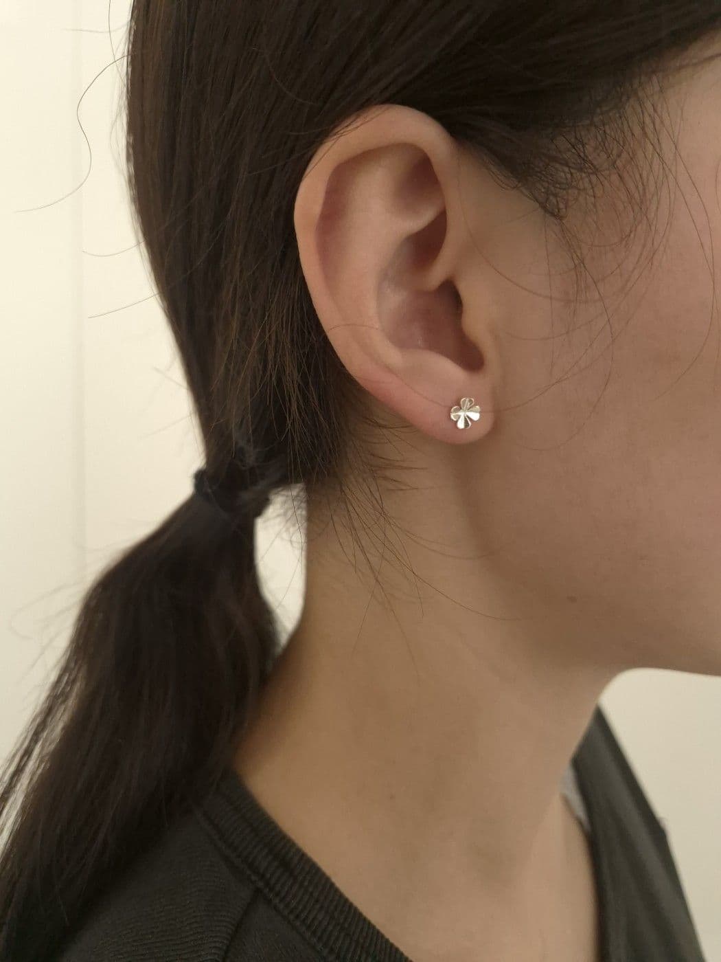 Silver 925 Clover Post Earrings E260630483 - 이미지 1