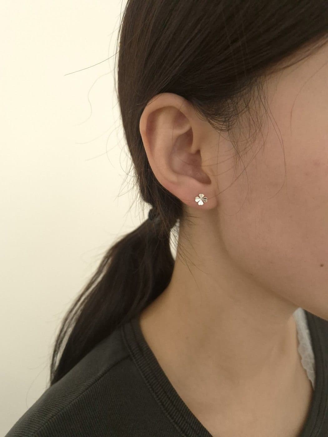 Silver 925 Clover Post Earrings E260630483 - 이미지 2