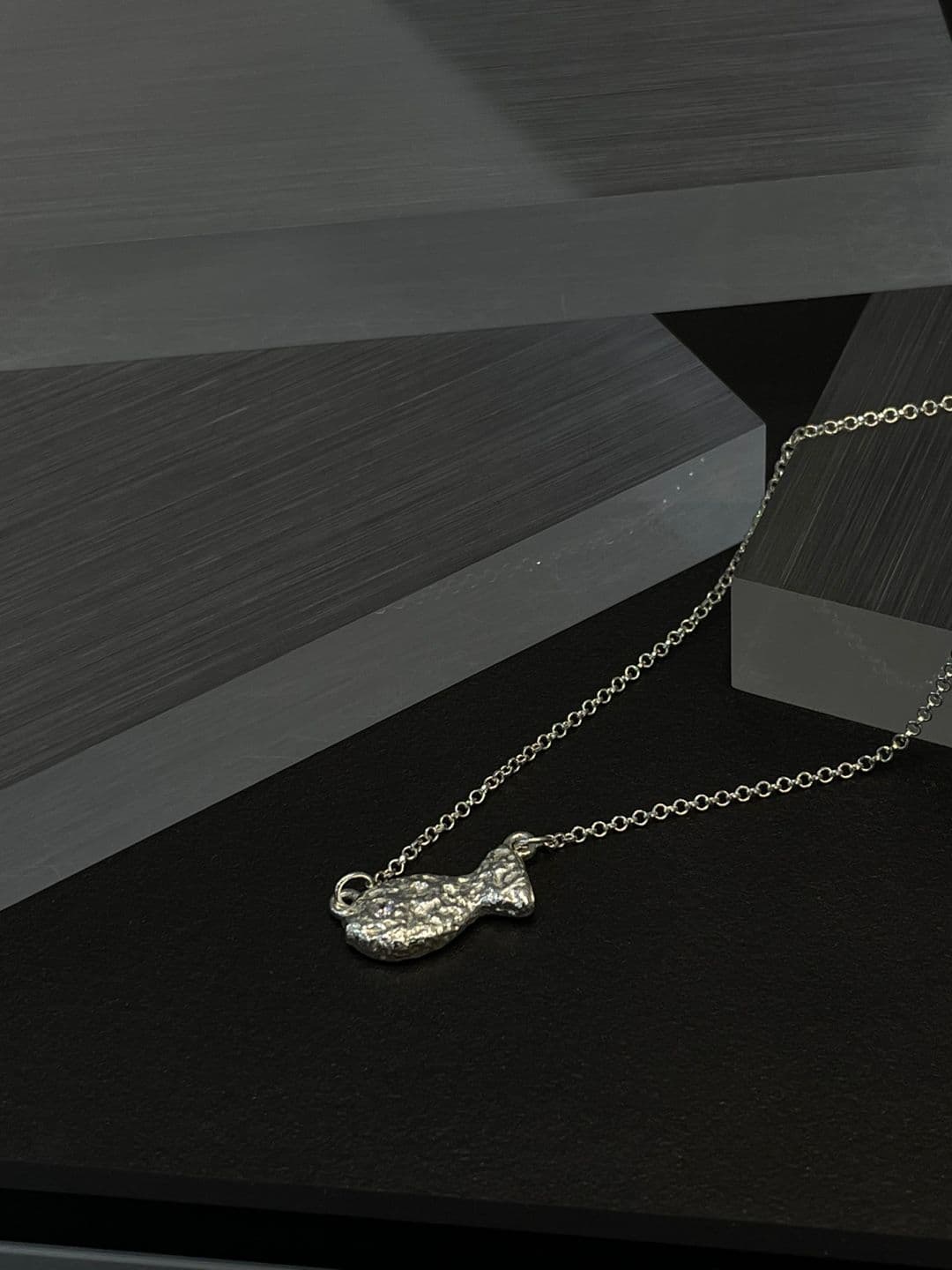 Silver 925 Rough Cubic Fish Necklace N260633428 - 이미지 7