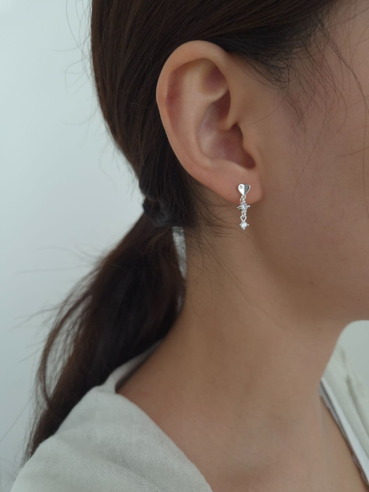 Silver 925 Heart Cubic Dangle Post Earrings E260702517 - 이미지 3