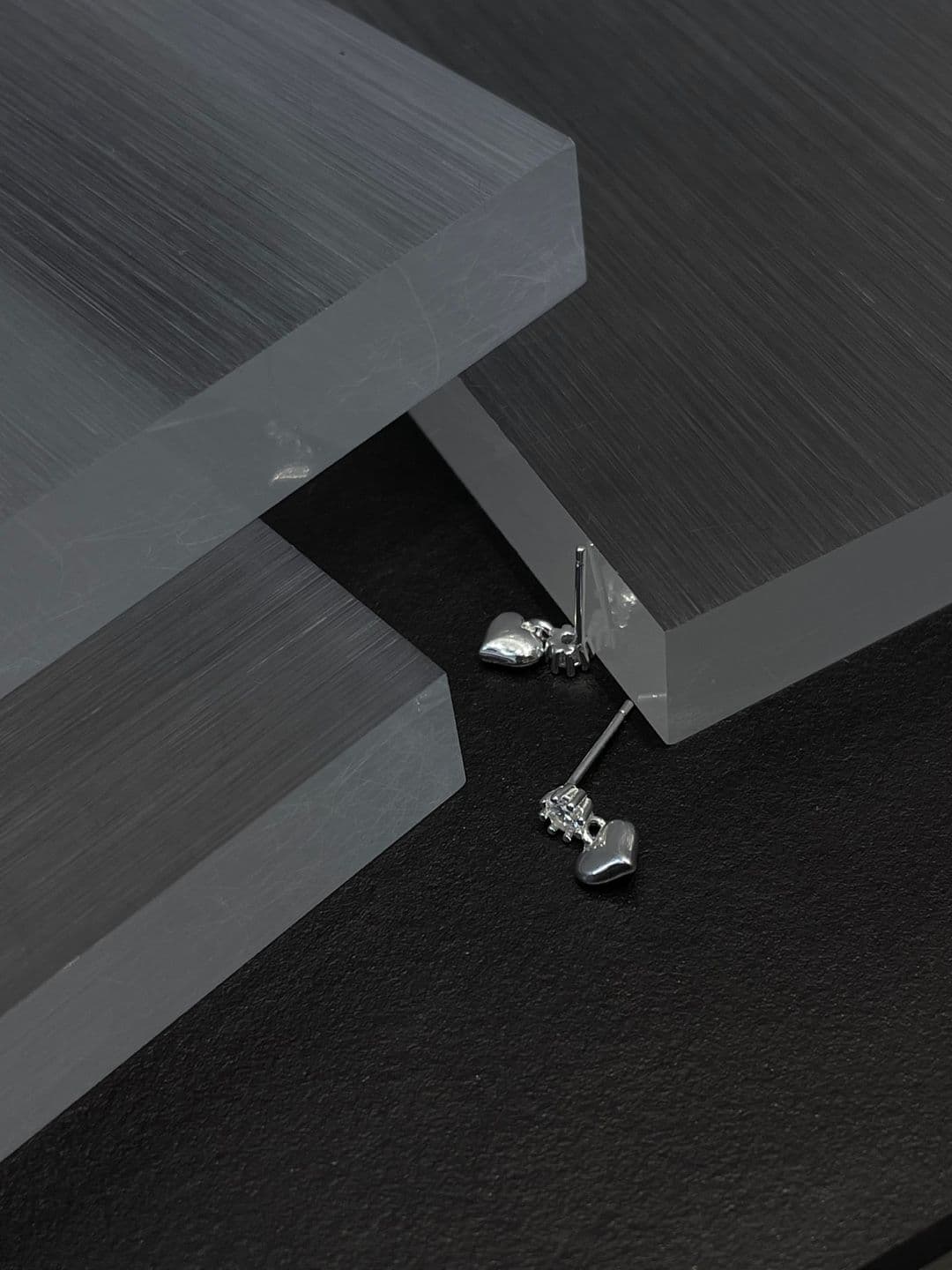 Silver 925 Heart Dangle Cubic Post Earrings E260740609 - 이미지 4