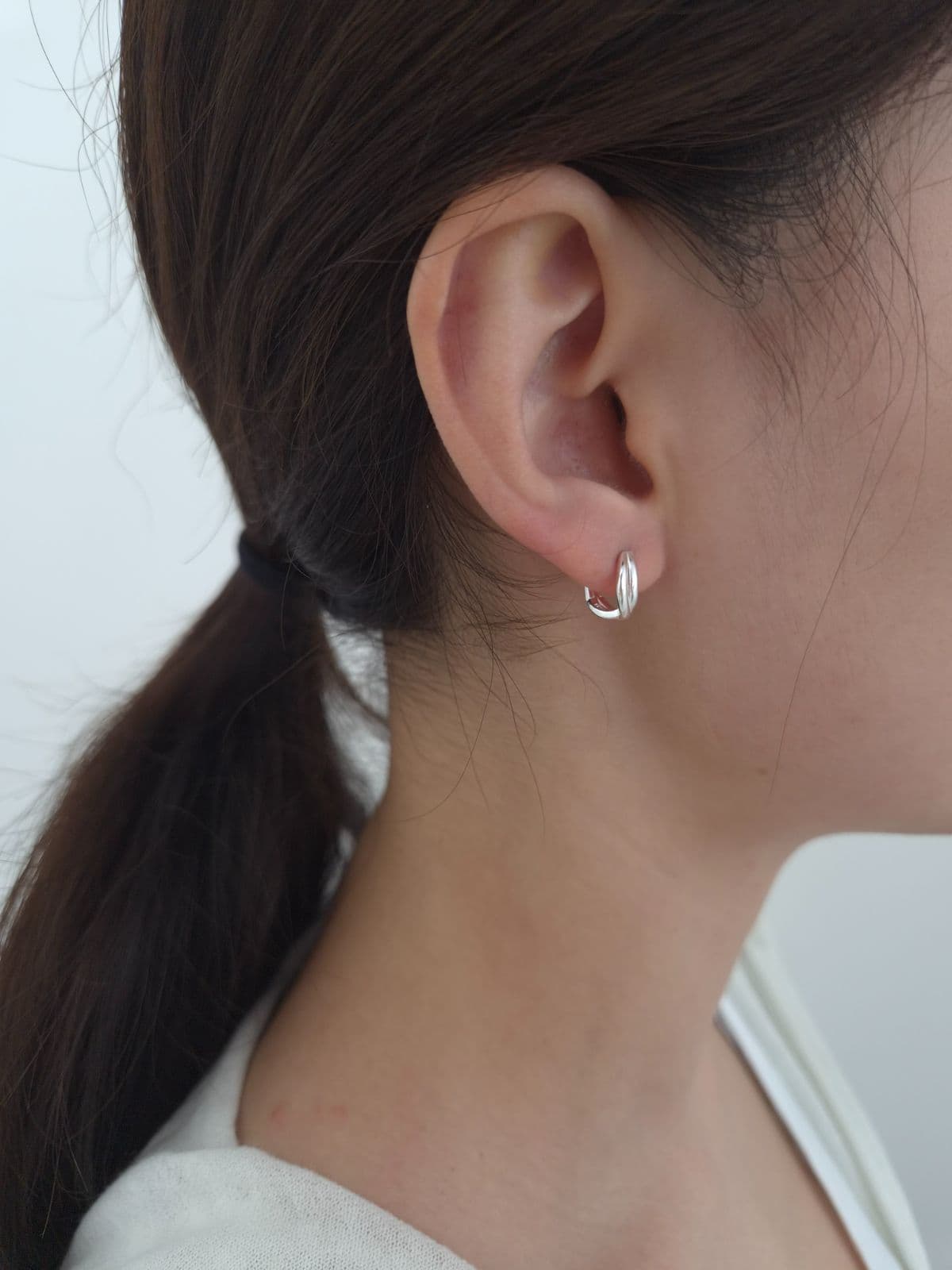 Silver 925 One-Touch Double-Strand Wave Earrings E260778772 - 이미지 1