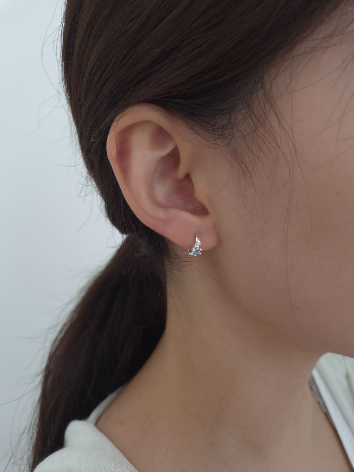 Silver 925 Blue Cubic One-Touch Earrings E260723281 - 이미지 3