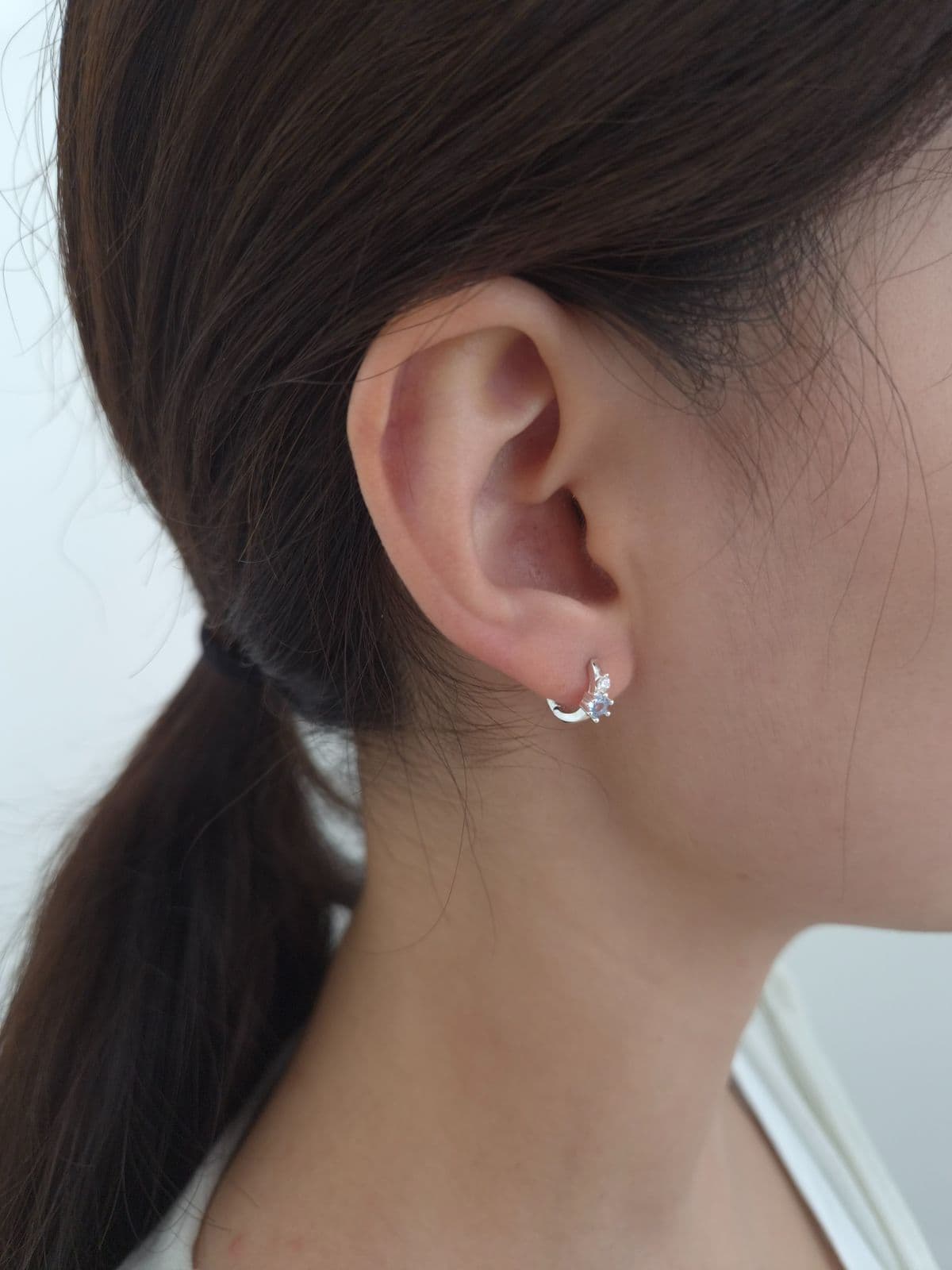 Silver 925 Blue Cubic One-Touch Earrings E260723281 - 이미지 1