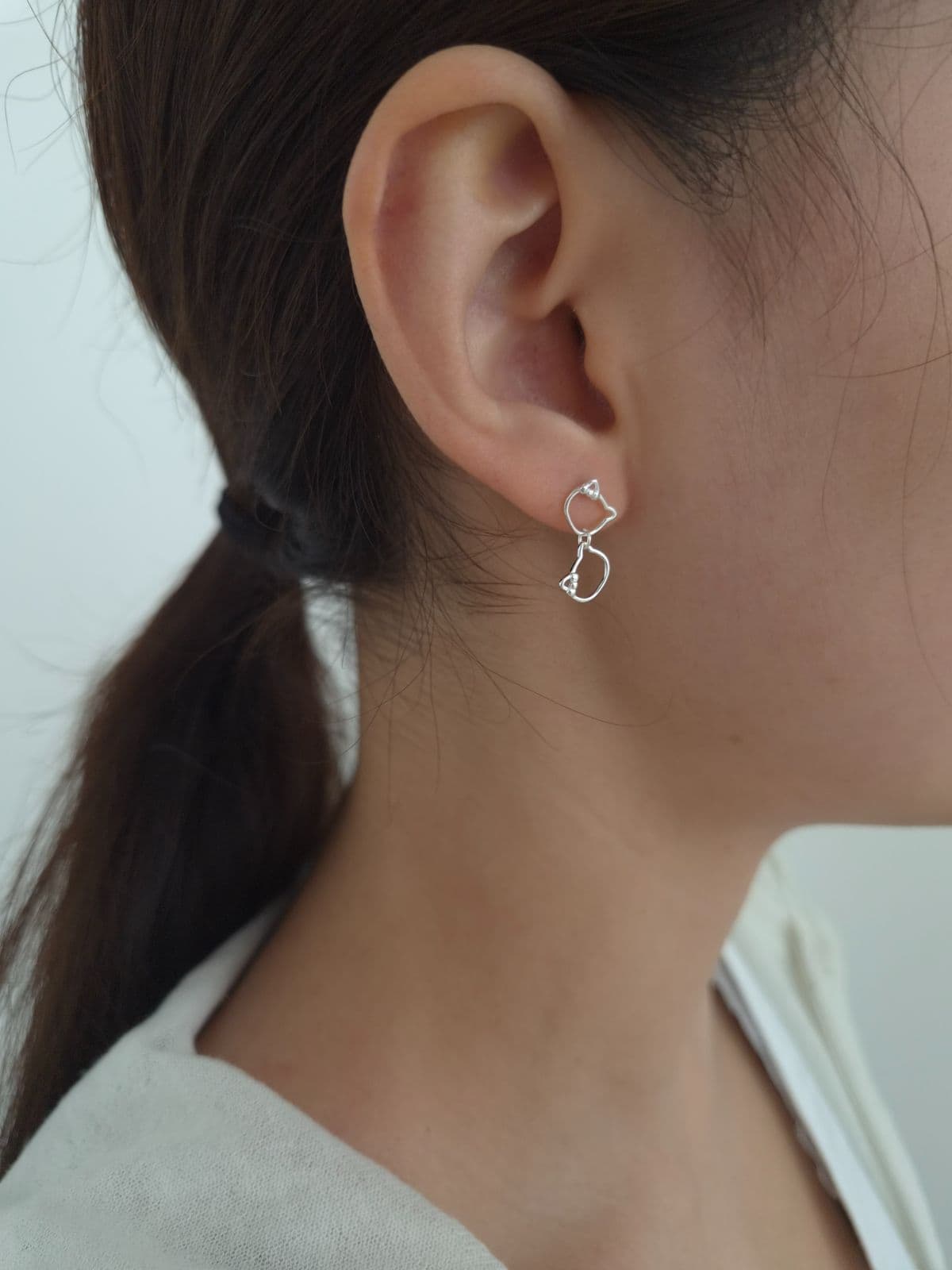 Silver 925 Cat Dangle Post Earrings E260781257 - 이미지 2