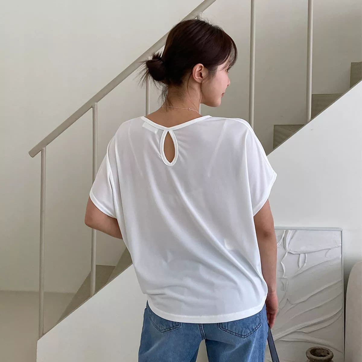 Back Slit Plum Blossom Tee (New Summer Arrival Loose Fit Cool Material Stingray Tee Hot Summer) - 이미지 1