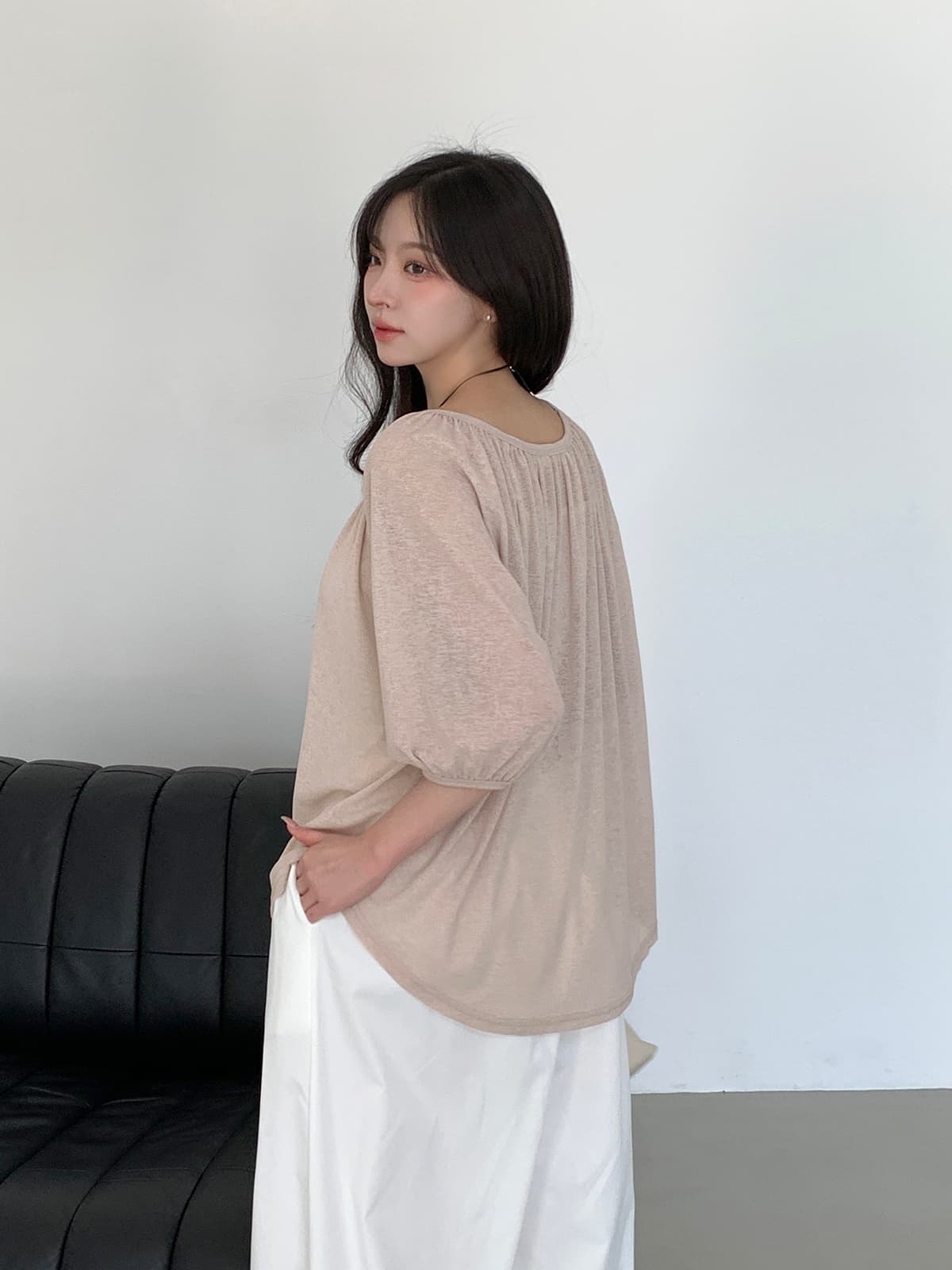 Shirred Blouse (New Summer Short Sleeve Cool Fabric Shirred Top U-Neck) - 이미지 3