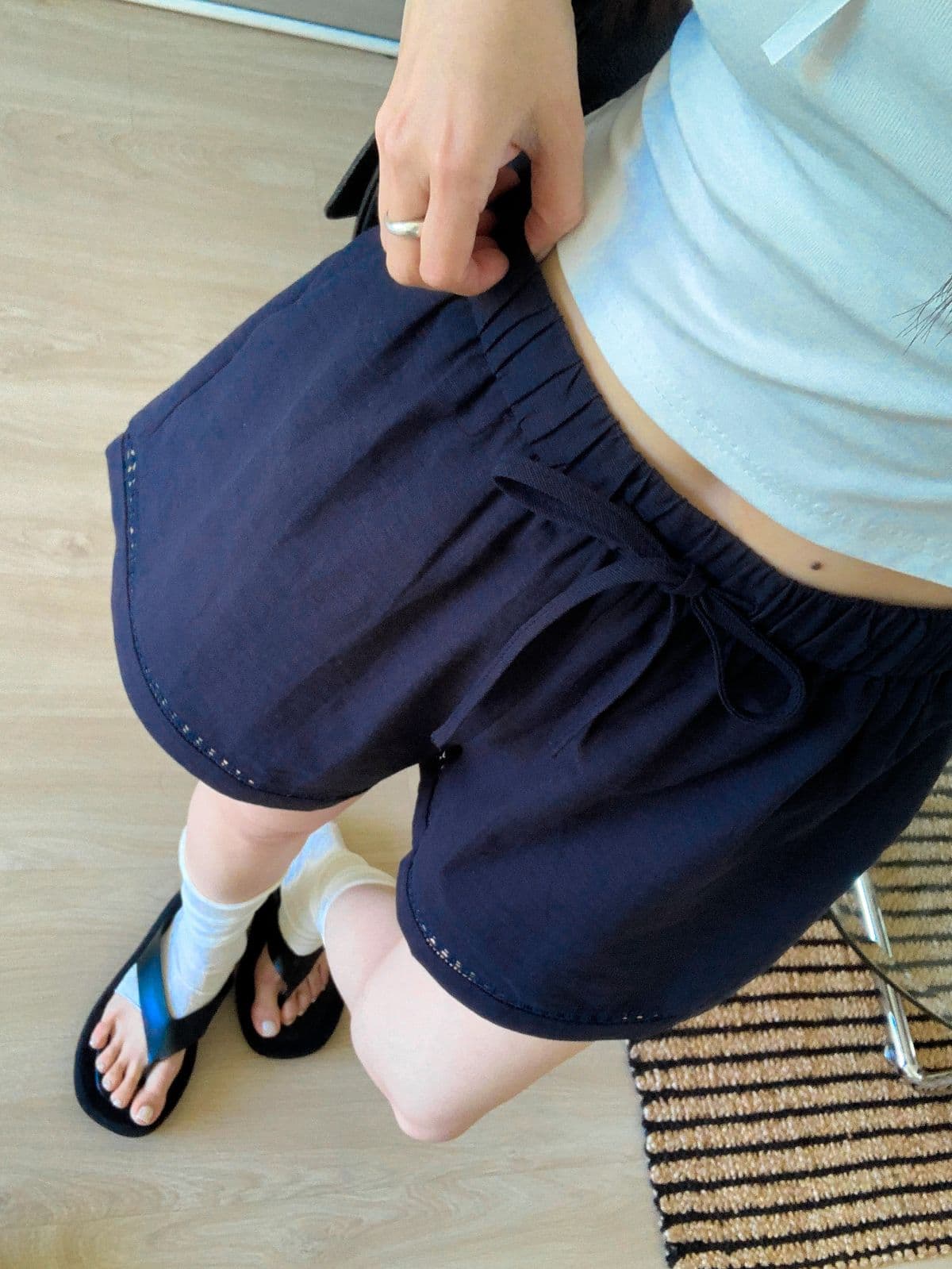 68069 Round Punched Shorts - 이미지 5