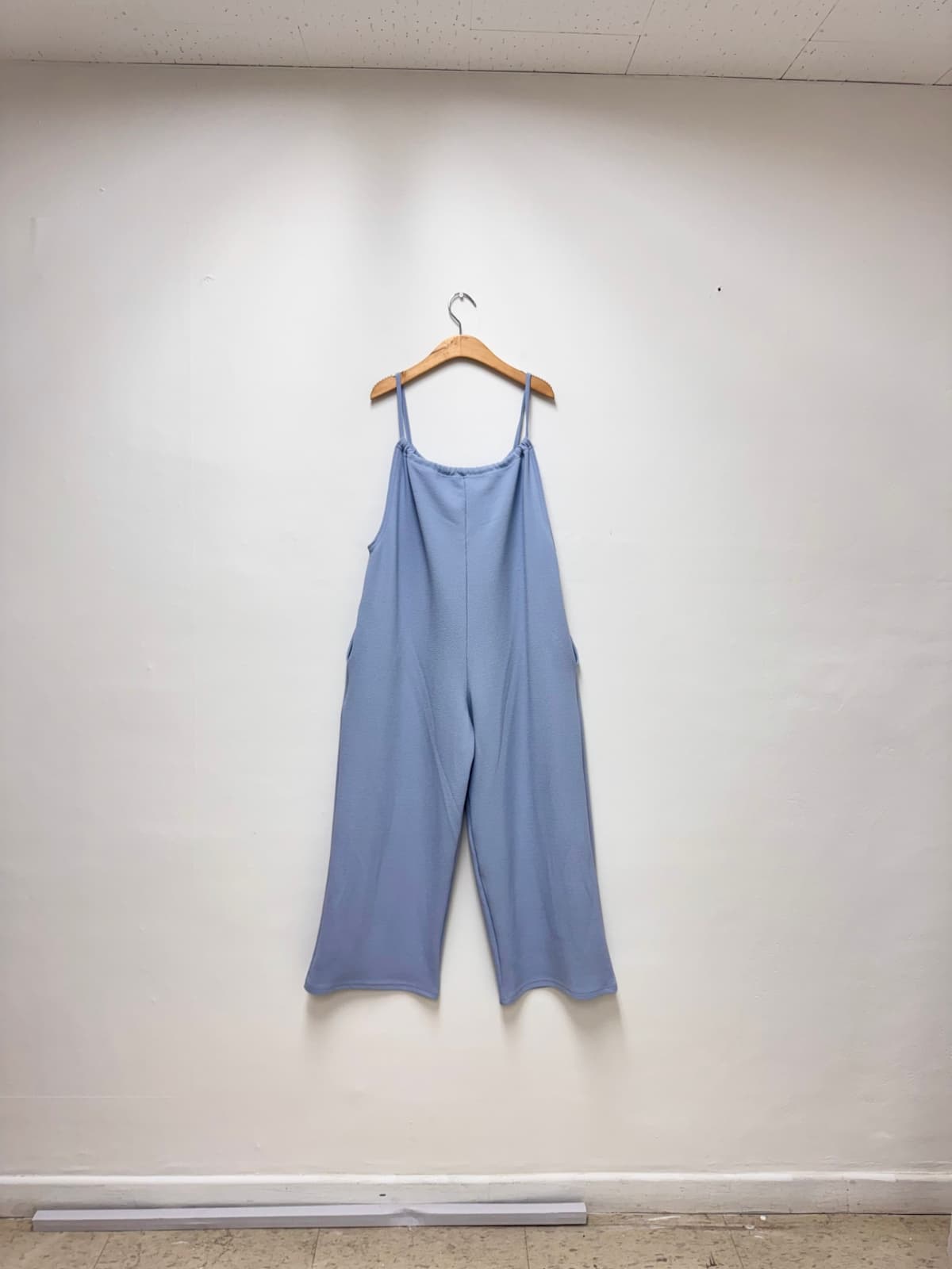 Shirred Jumpsuit (Unique Water-Resistant Banding Jumpsuit - 이미지 4