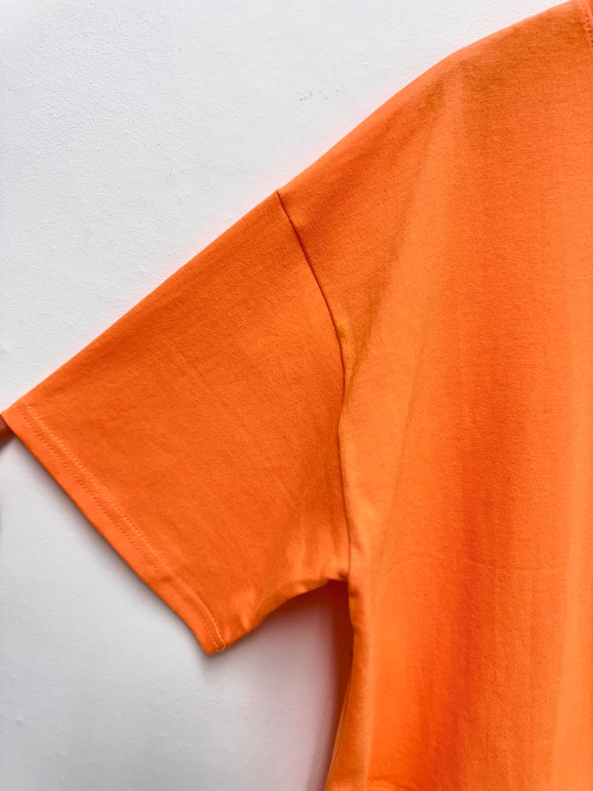 Pang Pang Asymmetrical T-shirt (Asymmetrical Tee, Round Neck, Cotton, Casual) - 이미지 9