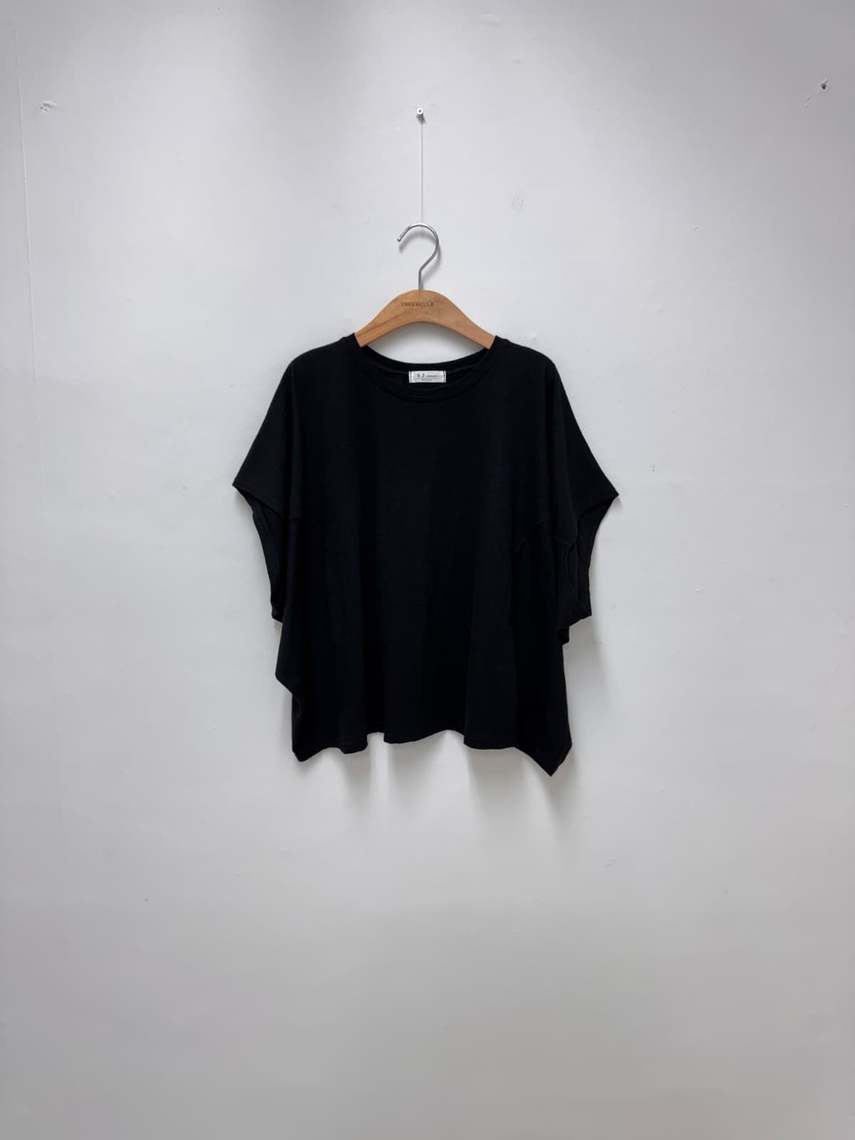 Stingray cut T-shirt (cotton boxy t-shirt back cut) - 이미지 11