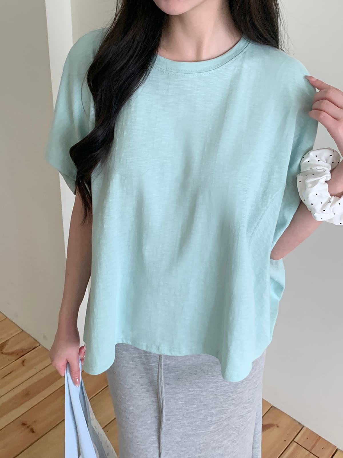 Stingray cut T-shirt (cotton boxy t-shirt back cut) - 이미지 5