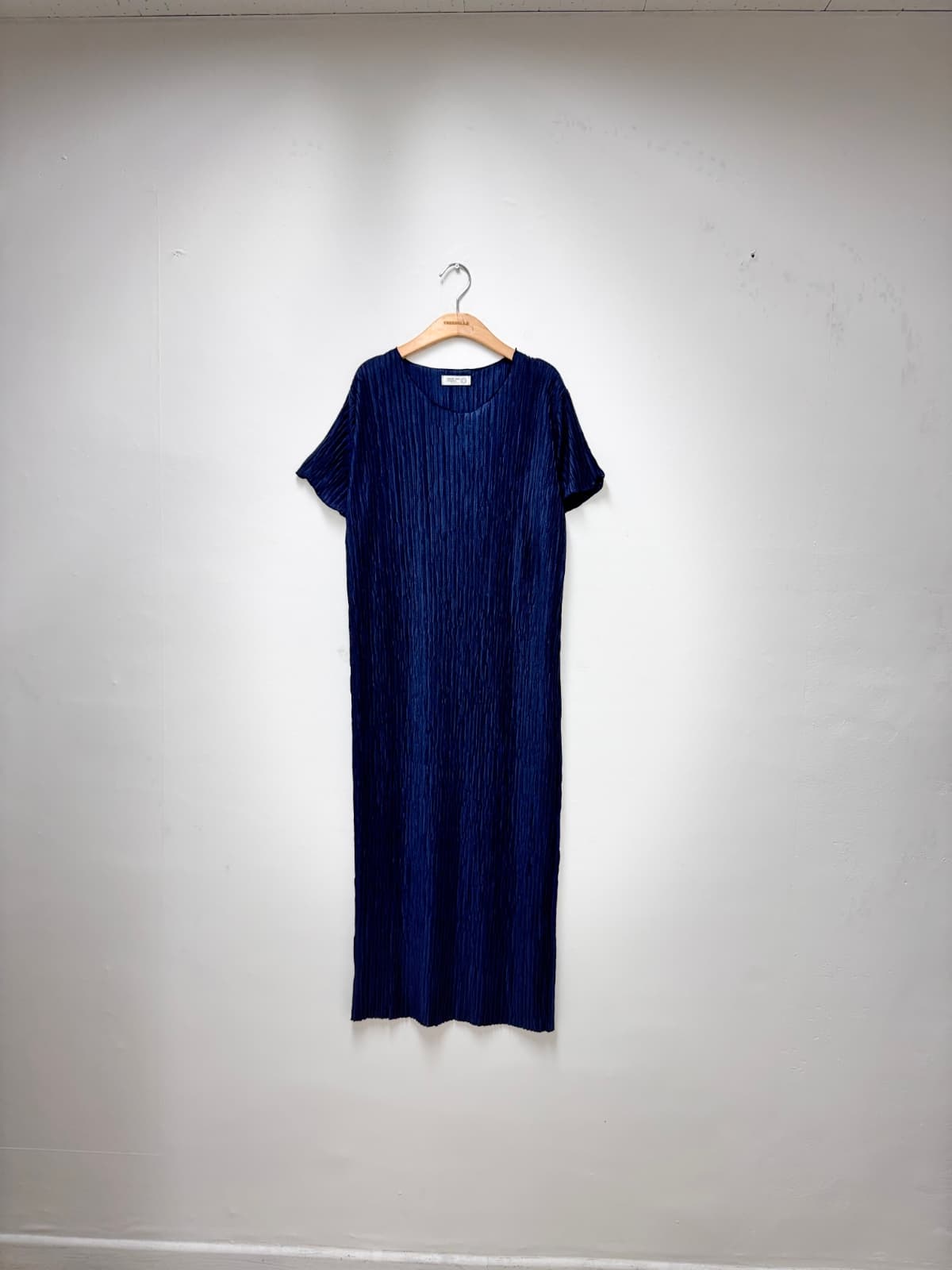 Latte Pleated Dress (Long Dress Missy Round Neck Pleated - 이미지 6
