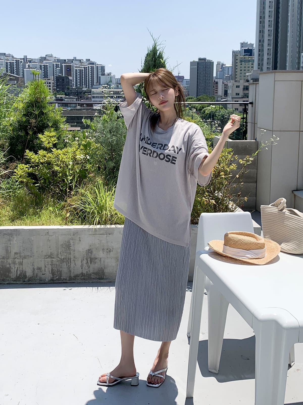 Latte Pleated Dress (Long Dress Missy Round Neck Pleated - 이미지 2