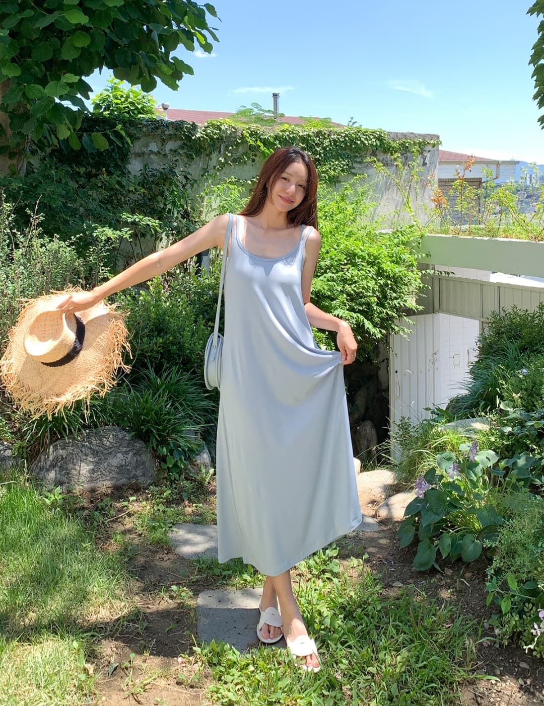 Two-striped sleeveless dress (flowy spandex sleeveless dress) - 이미지 1